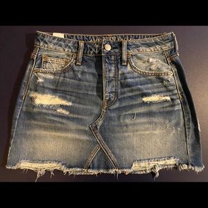 ⚠️SOLD⚠️ Distressed American Eagle Jean Skirt